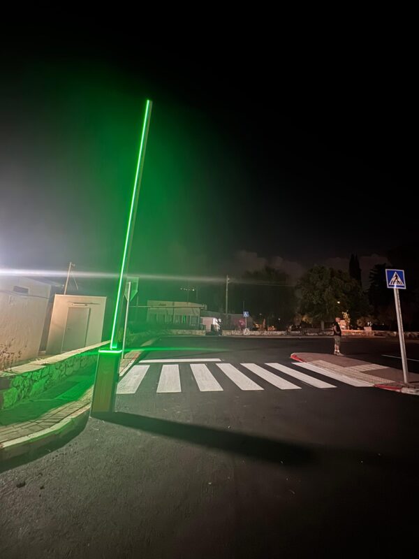 WhatsApp Image 2025-12-16 at 13.42.47 (3) מחסום זרוע חשמלי